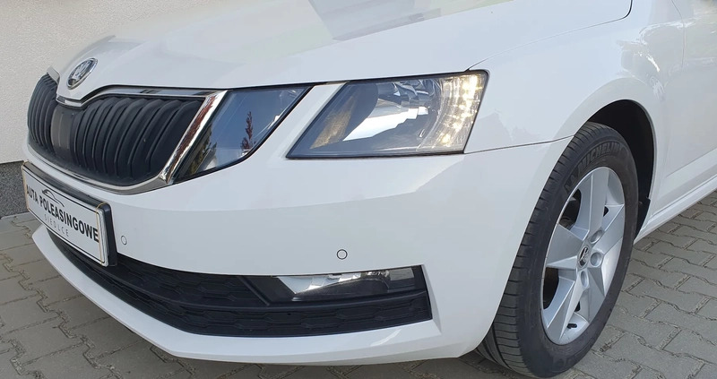 Skoda Octavia cena 37300 przebieg: 196000, rok produkcji 2019 z Augustów małe 277